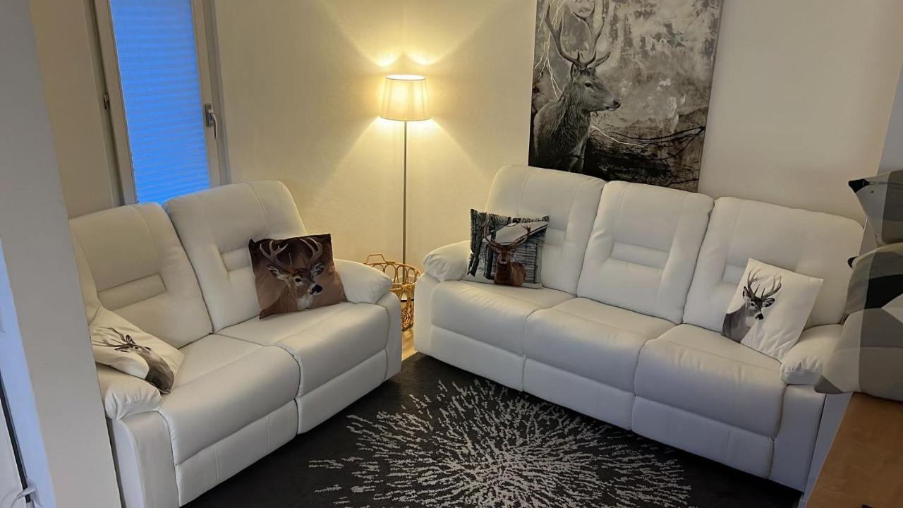 Agrimonia - 5,5-Zi Duplex Wohnung Bis 9 Personen Mit Eigenem Garten 다보스 외부 사진