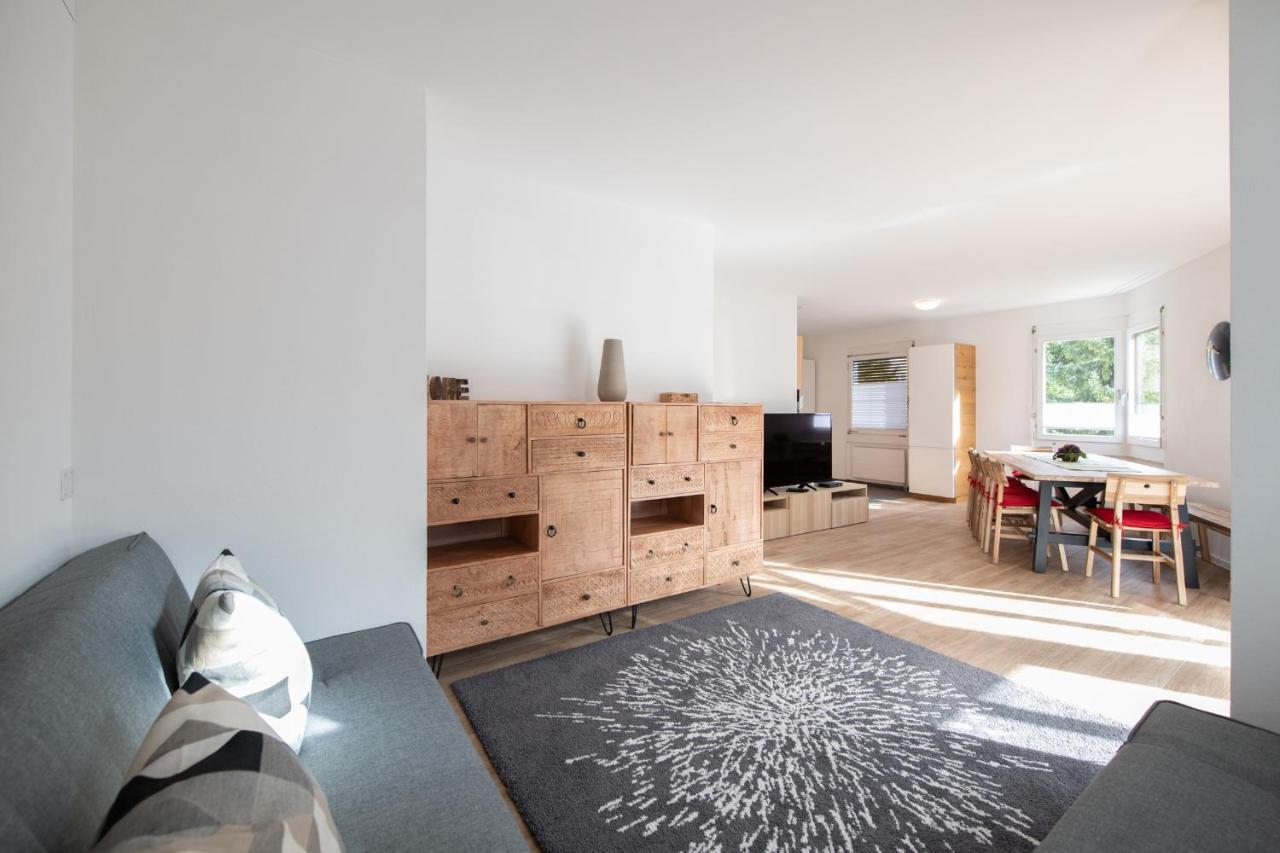 Agrimonia - 5,5-Zi Duplex Wohnung Bis 9 Personen Mit Eigenem Garten 다보스 외부 사진
