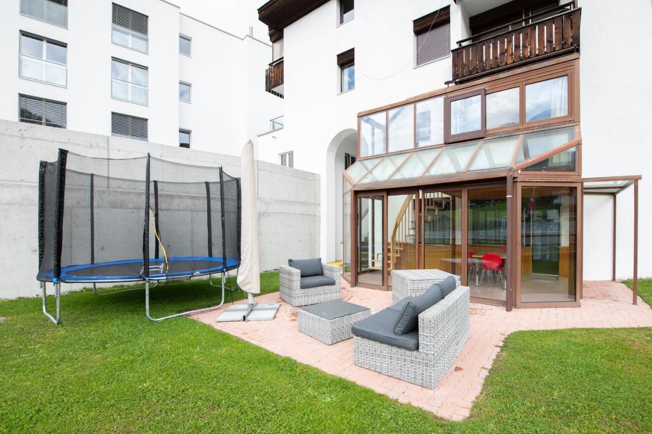 Agrimonia - 5,5-Zi Duplex Wohnung Bis 9 Personen Mit Eigenem Garten 다보스 외부 사진